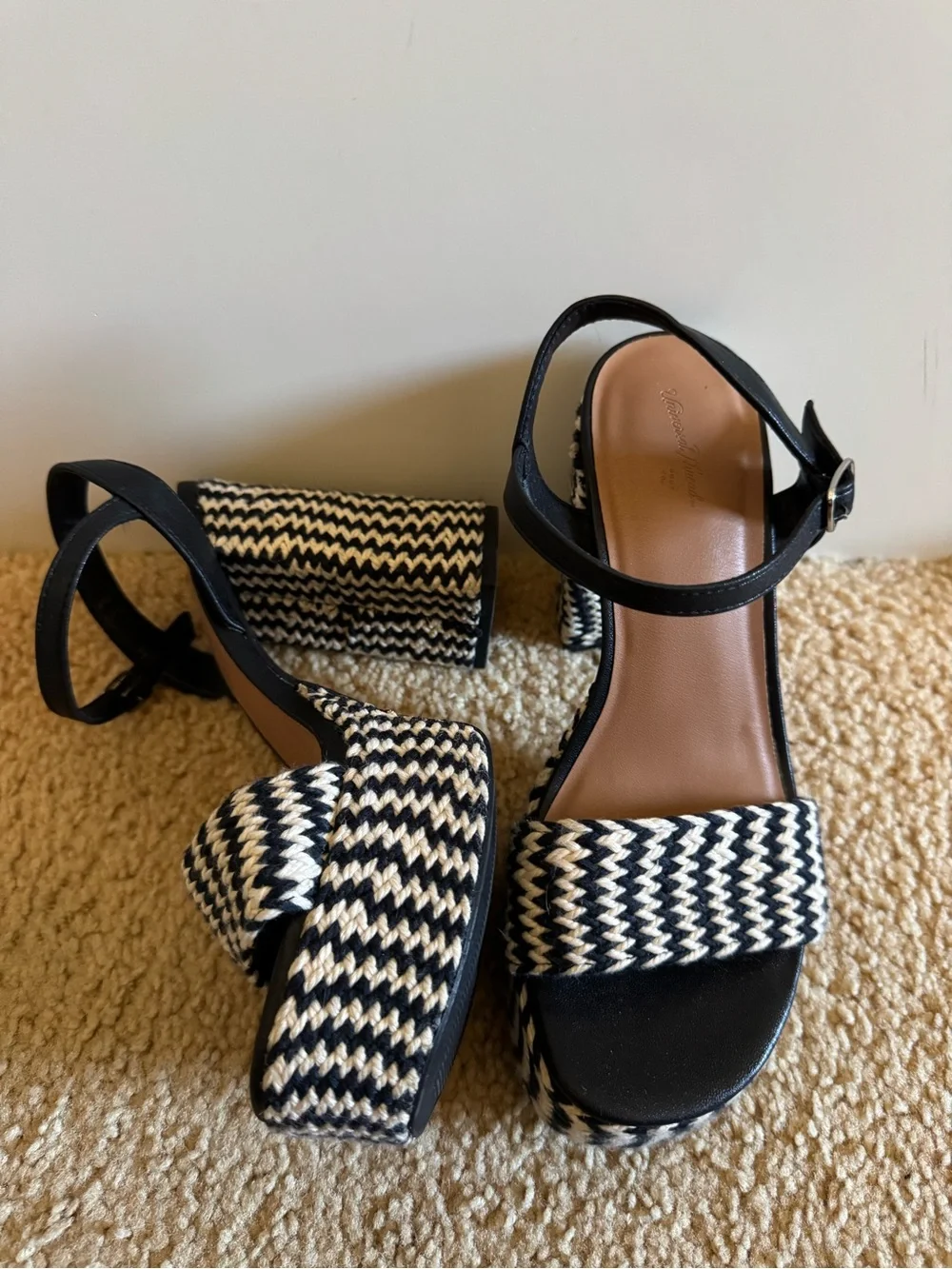 Universal Thread Black and Cream Woven Platform Sandals